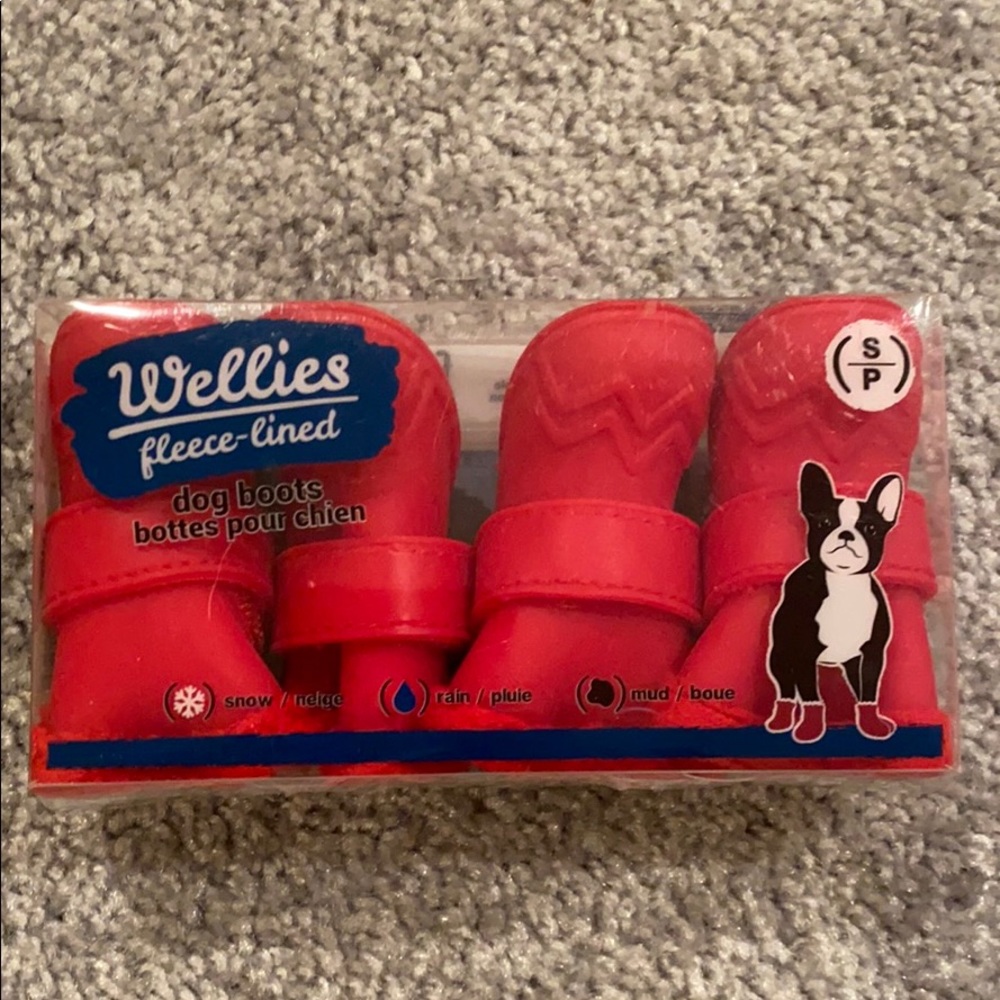 Well it’s fleece lined dog boots size S/P Red